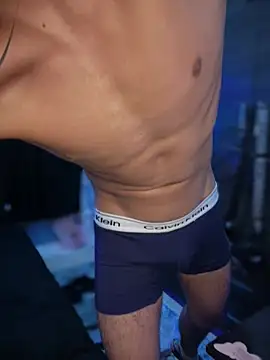 Boyxcock7 即時 XXX 聊天