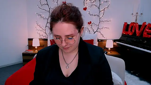 Chat +18 de Hennessy_bunny ao vivo