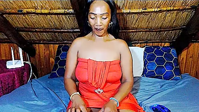 NikkyJigglesX webcam show