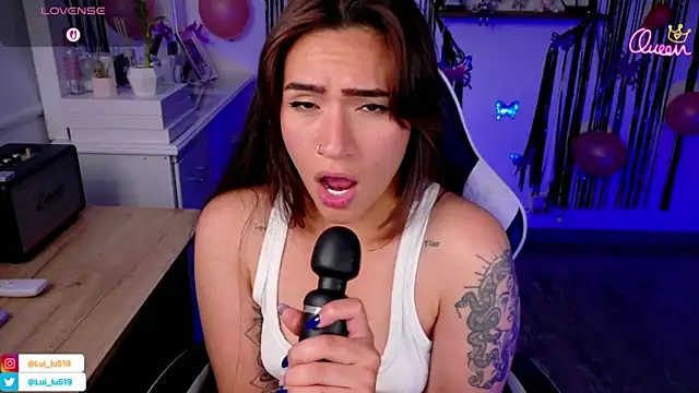 ImLui_lu Adlı Modelin Canlı XXX Sohbeti