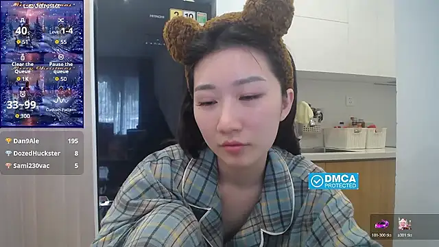 XXX chat uživo modela Asiagirll