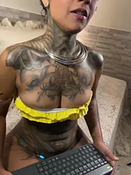 xbigpeach – Live XXX-chat