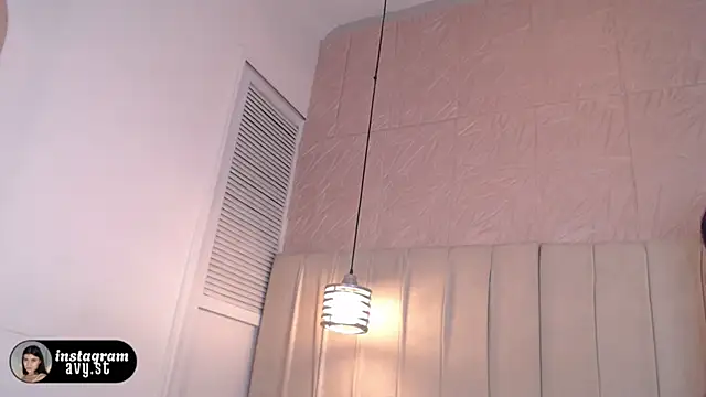 avy_st's Live XXX Chat