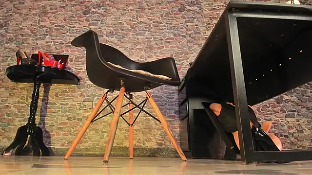 Онлайн чат XXX MissAgata