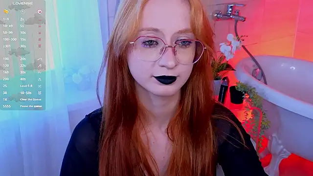 WICKEDEMBER's Live XXX Chat