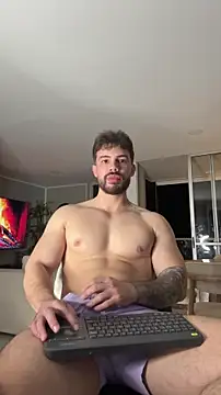 Valenthino_Salvatore – Kamerová šou