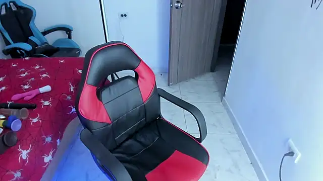 Lunastar02 即時 XXX 聊天