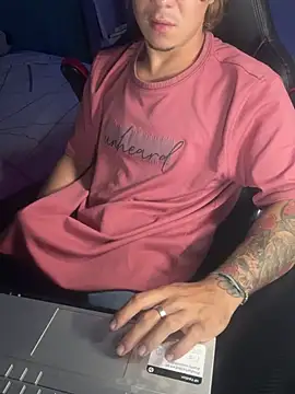 AngelLatinBoy 라이브 XXX 채팅