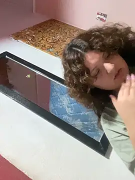 Solangerulo_ লাইভ XXX চ্যাট