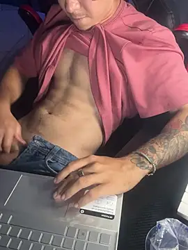 Chat XXX en directo de AngelLatinBoy