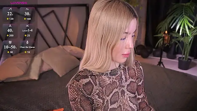 LindaThacker Chat XXX in diretta