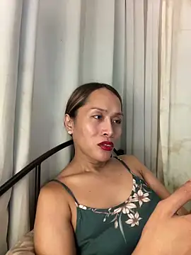 RomanticPearlTS – Naživo XXX chat