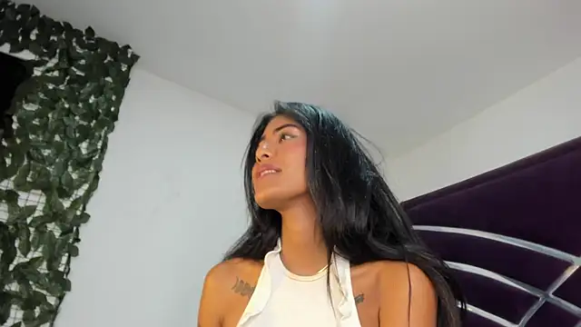 Chatroom XXX en direct de Zyrelia_Vael