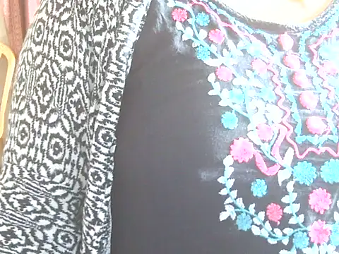 Онлайн чат XXX Nusrat_Faria