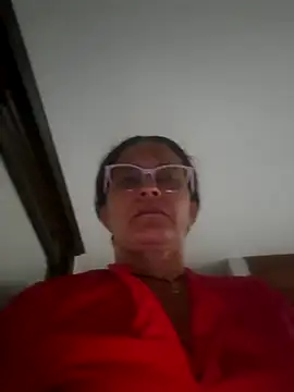 Chatroom XXX en direct de Lorenaluna