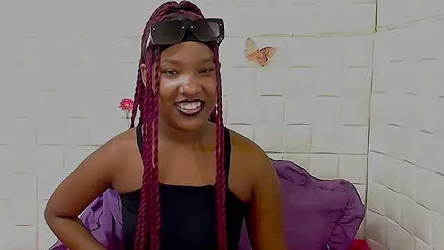 EroticSexyPrada 现场XXX聊天