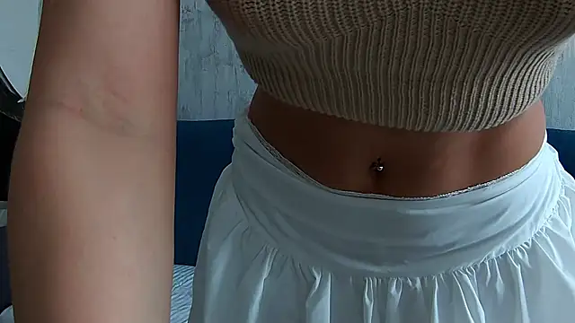 MonikaVAlex Chat XXX in diretta