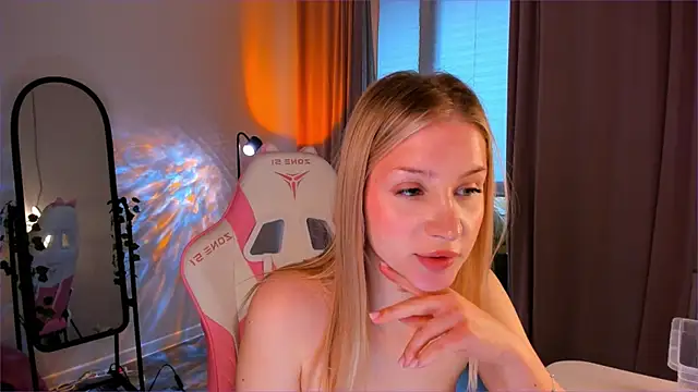 Eva_Davi 即時 XXX 聊天