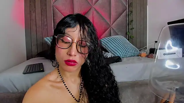 BriaConner_ – Naživo XXX chat