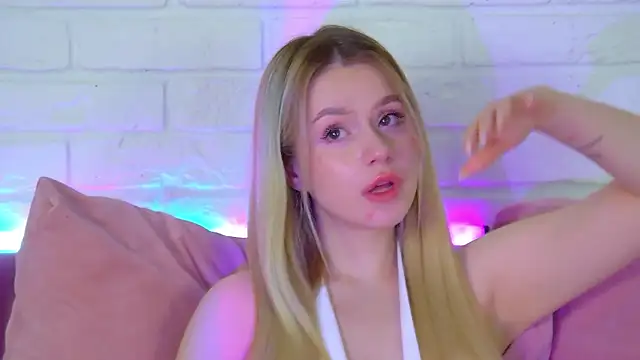 แชท XXX สดของ MilanaBalmain