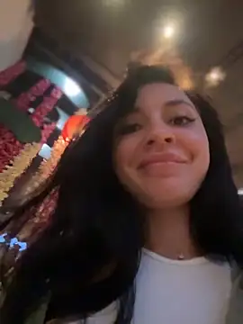 JulliaVegas 现场XXX聊天