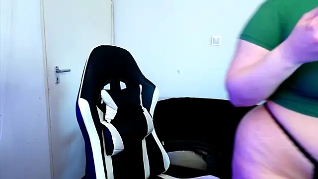 ShyHotNerd Obrolan Langsung XXX