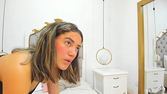 Skylerwhite02 Show in webcam