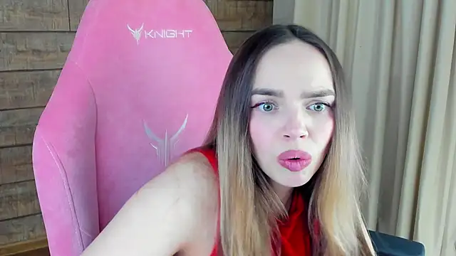 AnitaVenture Adlı Modelin Canlı XXX Sohbeti