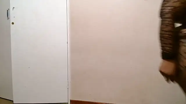 CaramelBootty Adlı Modelin Canlı XXX Sohbeti