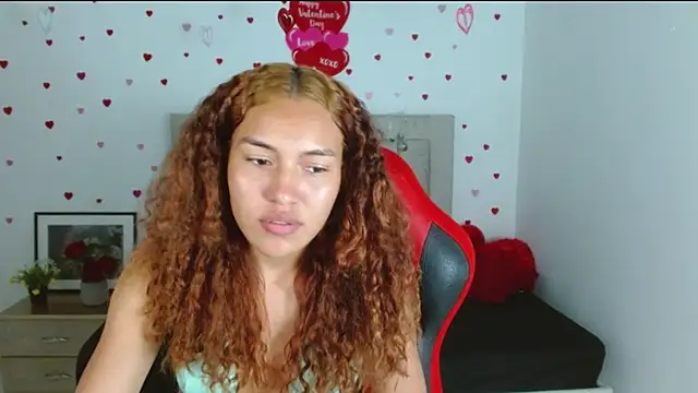 XXX chat uživo modela Naya__fox723