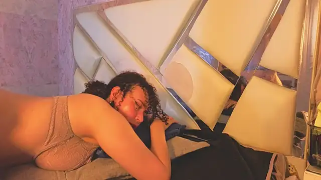 Chat +18 de Benny_and_Mark ao vivo