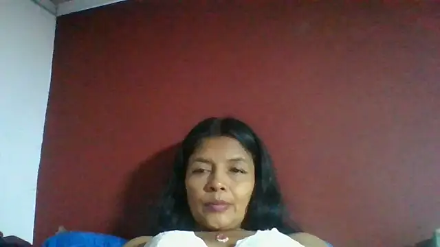 Chat +18 de DianaOchoa_ ao vivo