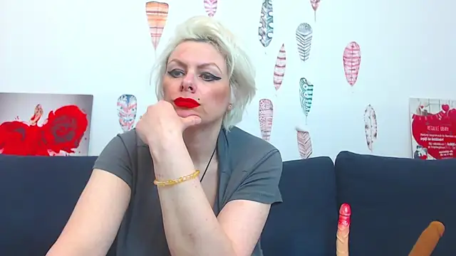 Playful_Goldie_WOW__ Webcamshow