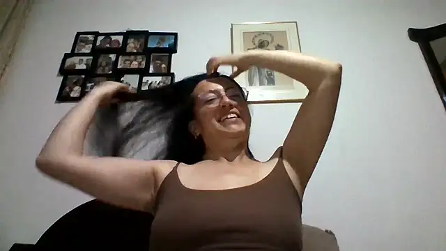 دردشة Lauryn_Jones الجنسية المباشرة