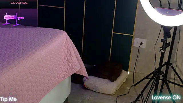 DollyBrowncc's Live XXX Chat