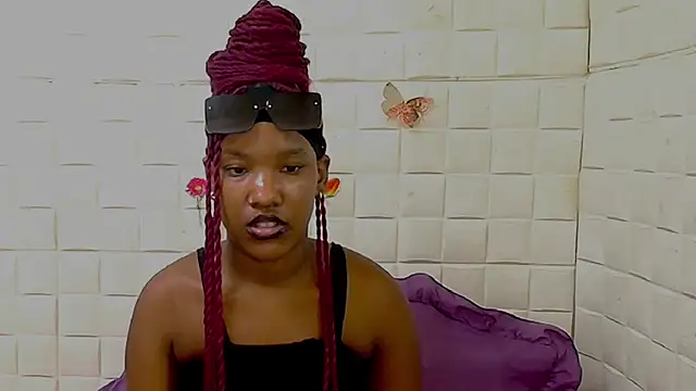 EroticSexyPrada 现场XXX聊天