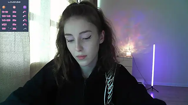 eskatmi's Live XXX Chat