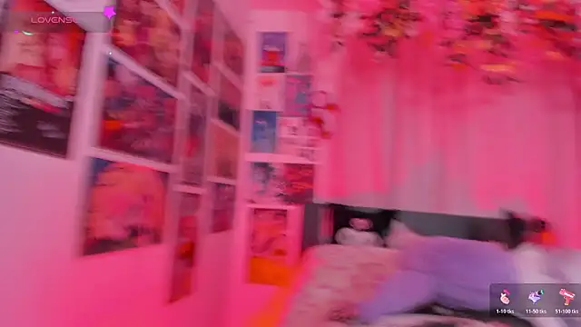 MissCurvyTop Live XXX-chat