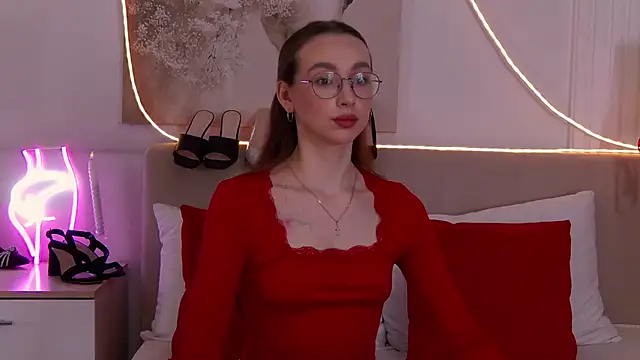 دردشة Emily_Simon الجنسية المباشرة