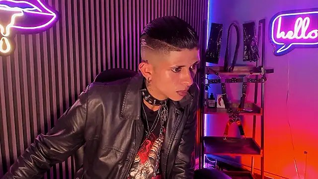 Maximoking26 即時 XXX 聊天