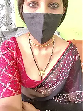 SareeQween143: онлайн-секс-чат