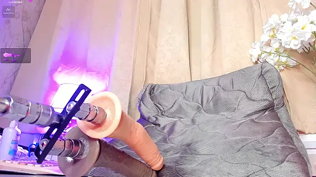 PamelaAddams_: онлайн-секс-чат