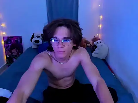 Tom_Blues Chat XXX in diretta