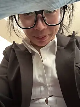 yourkeer's Live XXX Chat