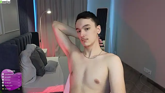 MoonlinSkinn's Live XXX Chat