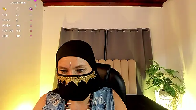 XXX chat uživo modela Latifa_ali