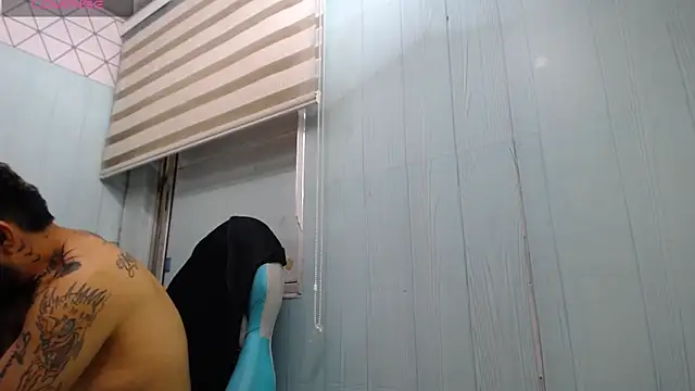 Czat XXX na żywo – allison_max_tattoo