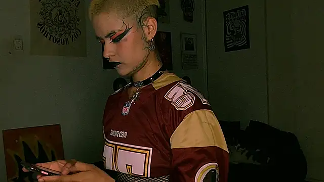 alex_one888n Live XXX chat