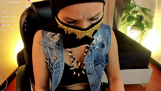 Онлайн чат XXX Latifa_ali