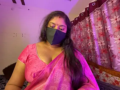 Chat XXX ao vivo de LouleyRanii